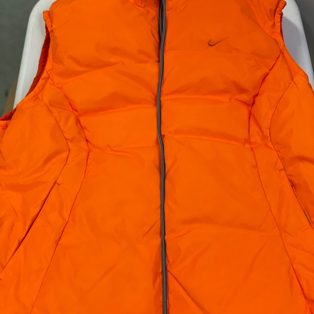 Nike Reversible Vest - Picture 3 of 4